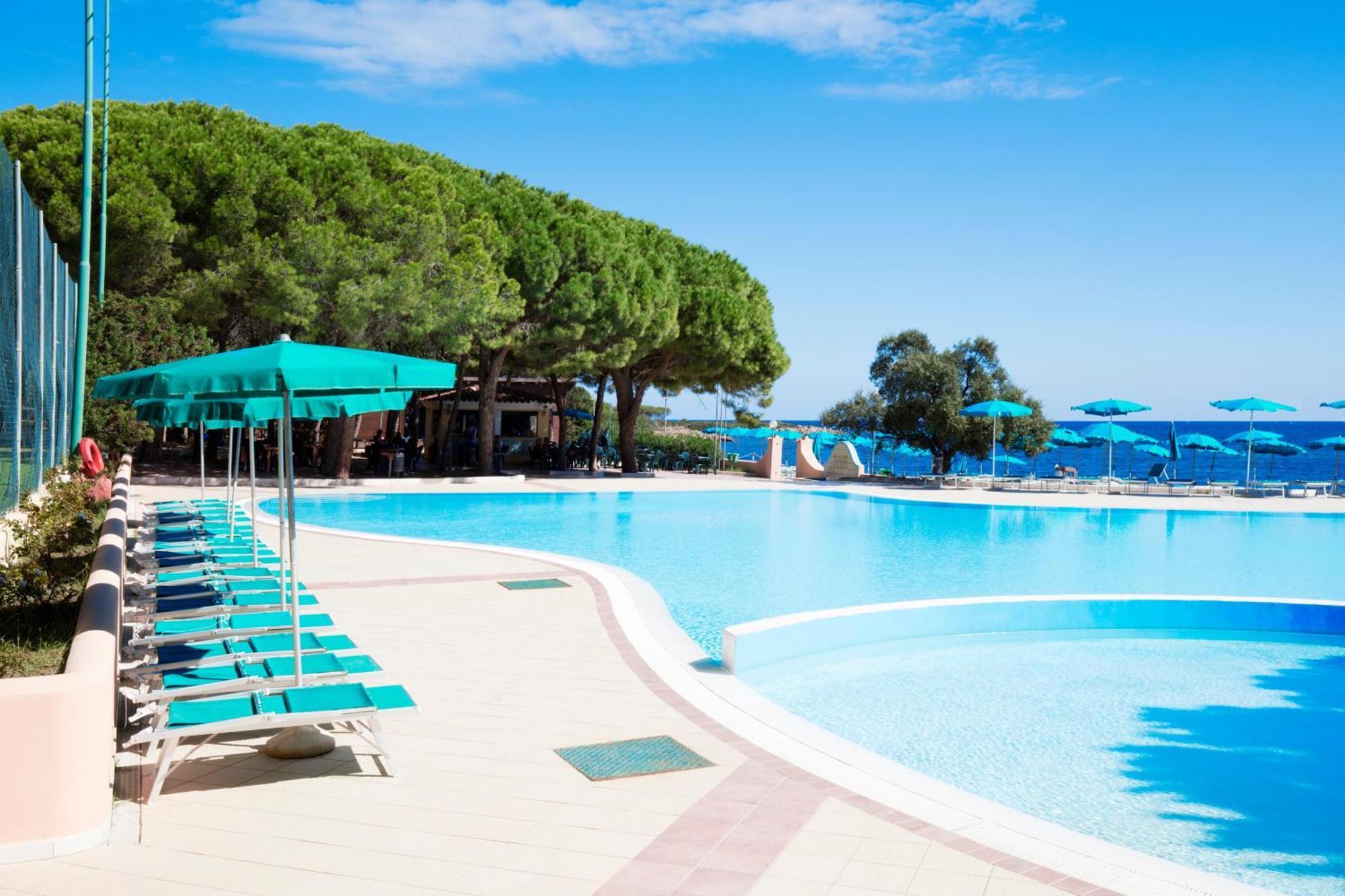 Club Hotel Marina Seada Beach Budoni Exterior photo